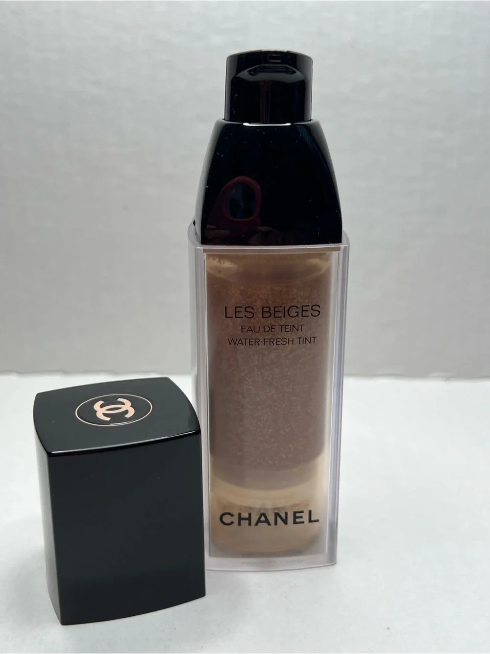 CHANEL lightweight les